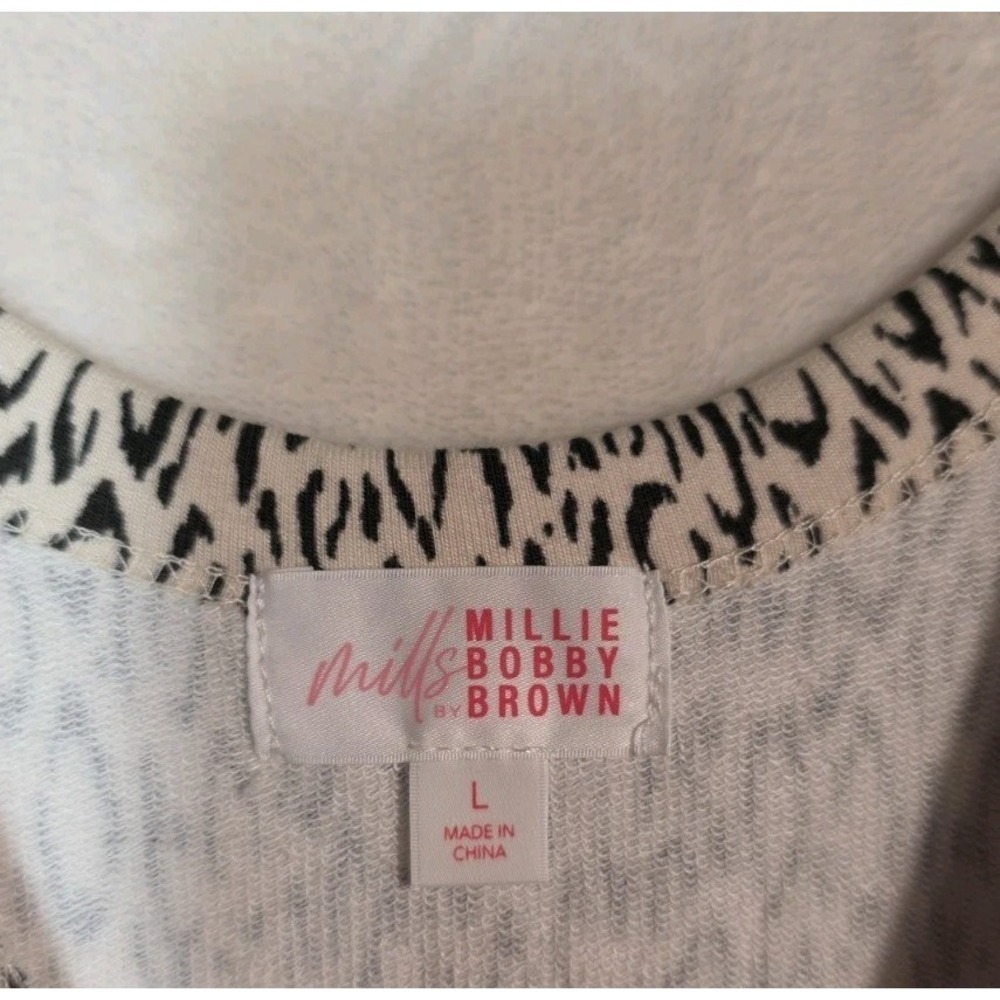 Mills By Millie Bobby Brown Cutout Leopard Print Dress Size L NWT - Picture 6 of 9
